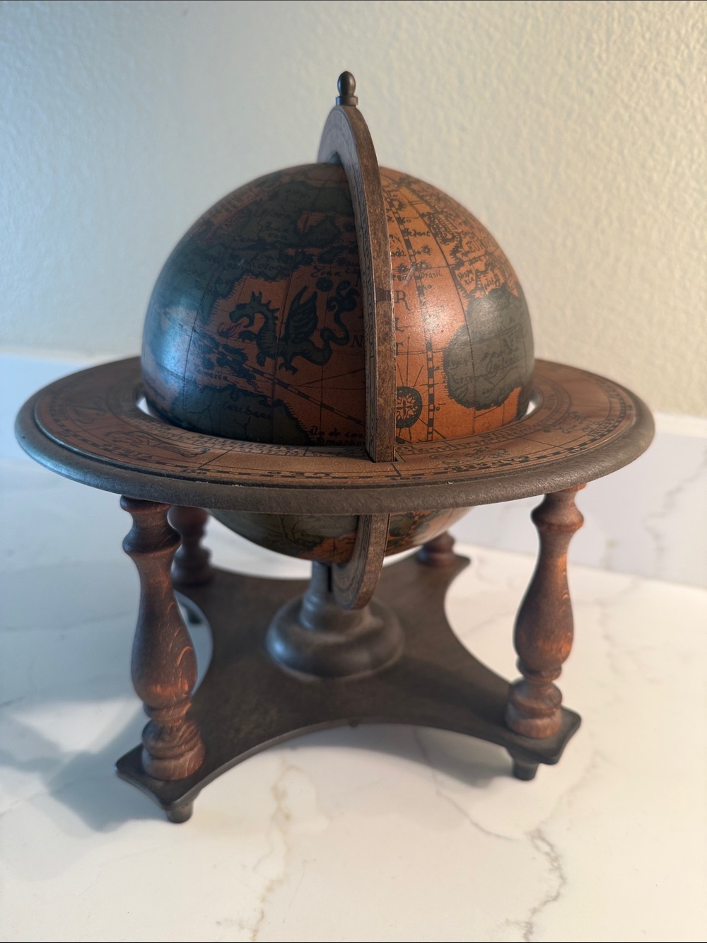 Vintage Italian Old World Zodiac Globe - Picture 3 of 10